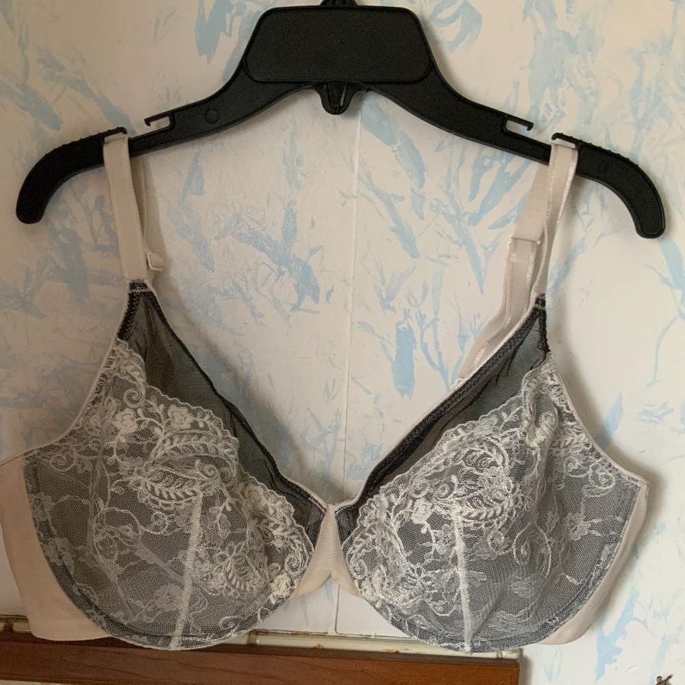 EUC SCARLETTE  Nude Black Bra 38C